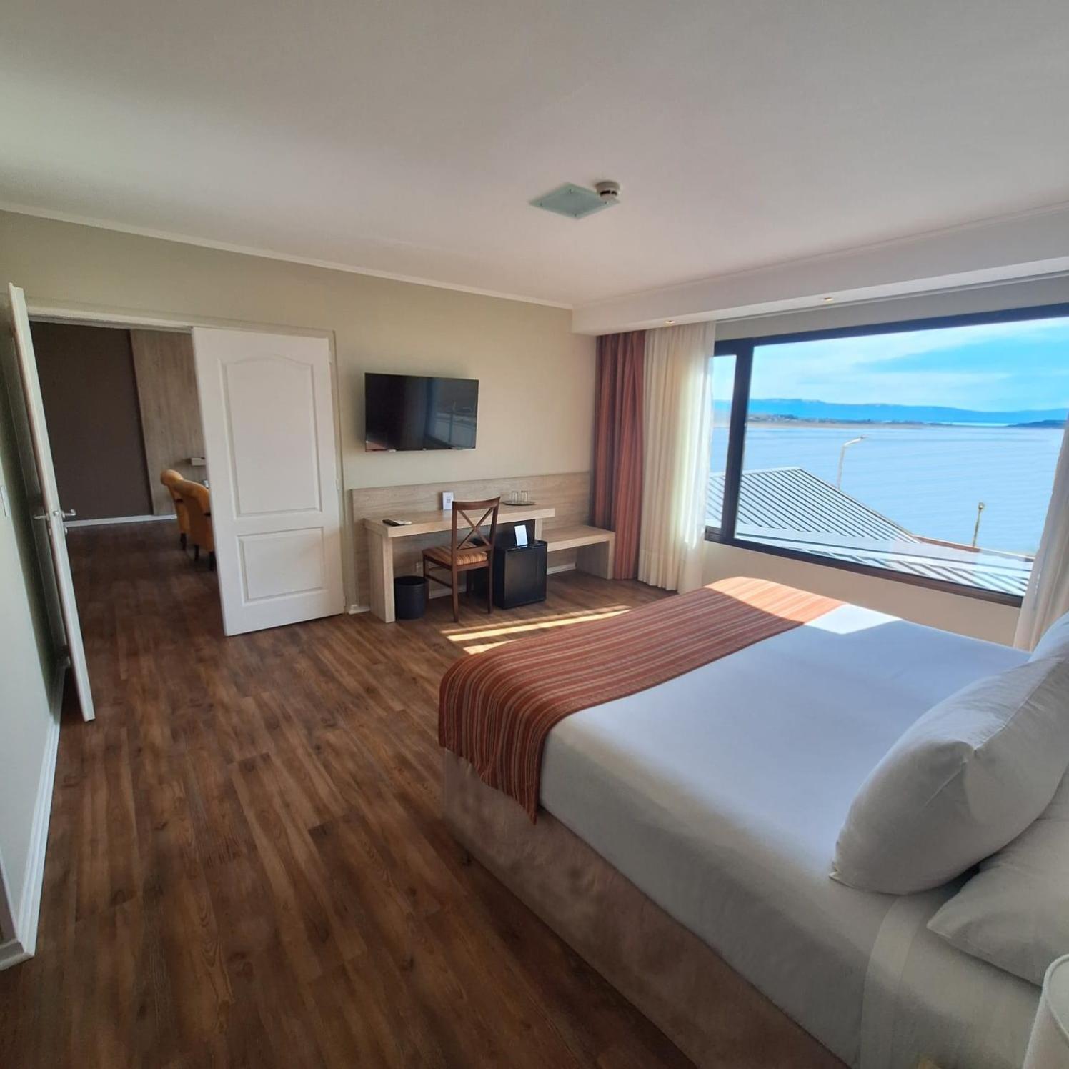 Xelena Hotel & Suites El Calafate Ngoại thất bức ảnh